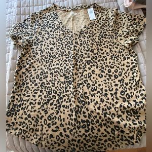 NWT Old Navy Animal Print Tee